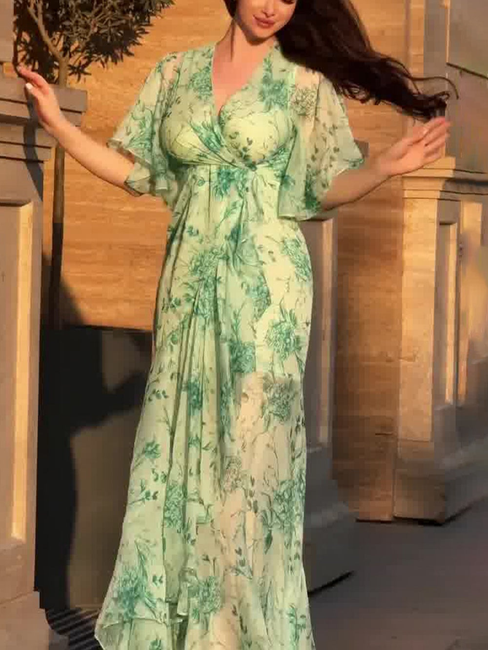 Emmie| Robe imprimée à manches trompette et décolleté en V rétro