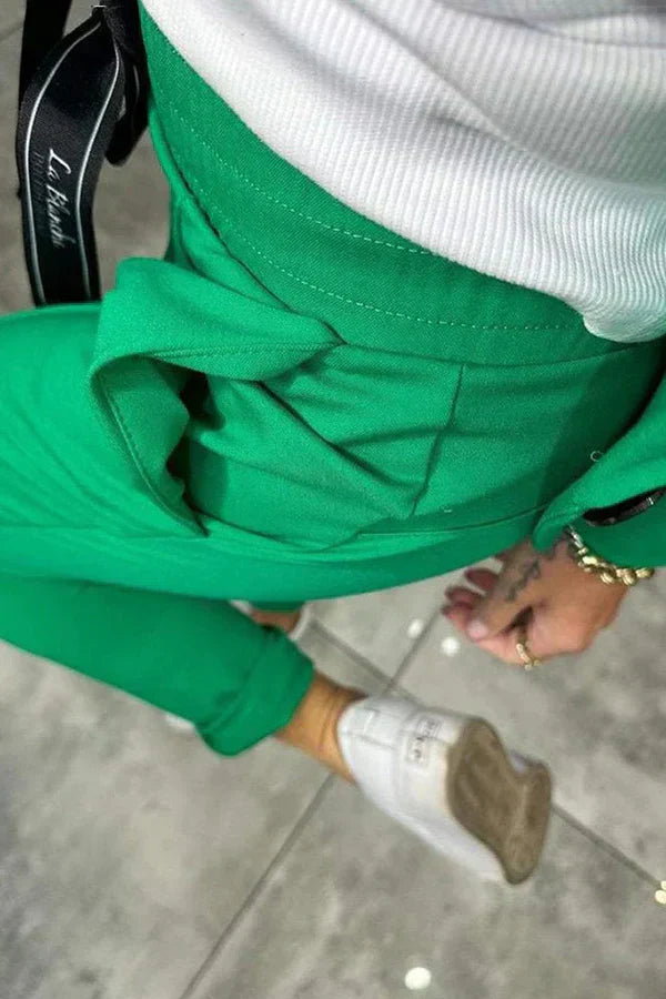 Lize| Un ensemble sur mesure avec une veste douce et un pantalon jogging confortable