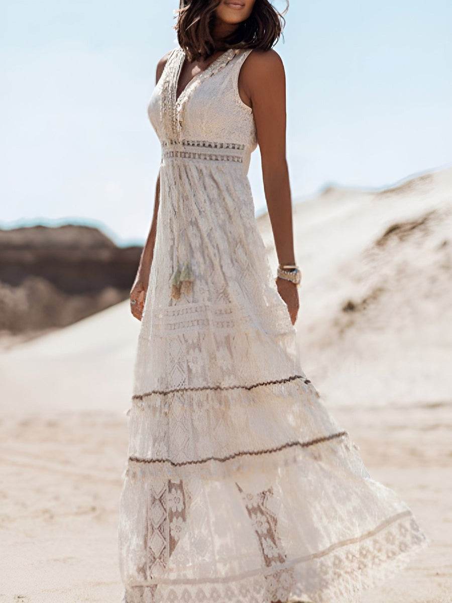 Ewelina | Robe maxi en dentelle romantique pour des sorties ensoleillées